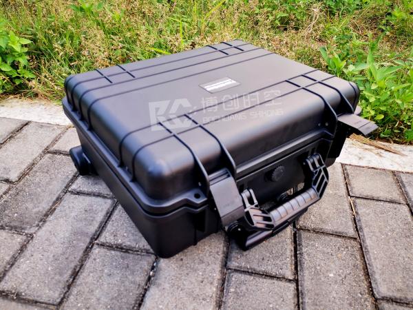 UAV reaction equipment 433MHz / 915MHz / 1.2g/1.5g/2.4g/5.8g multi frequency UAV jammer 1500 meters away from UAV