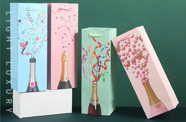 Luxury 210gsm White Cardboard Paper Gift Bag Wine Packing Hot - Stamping