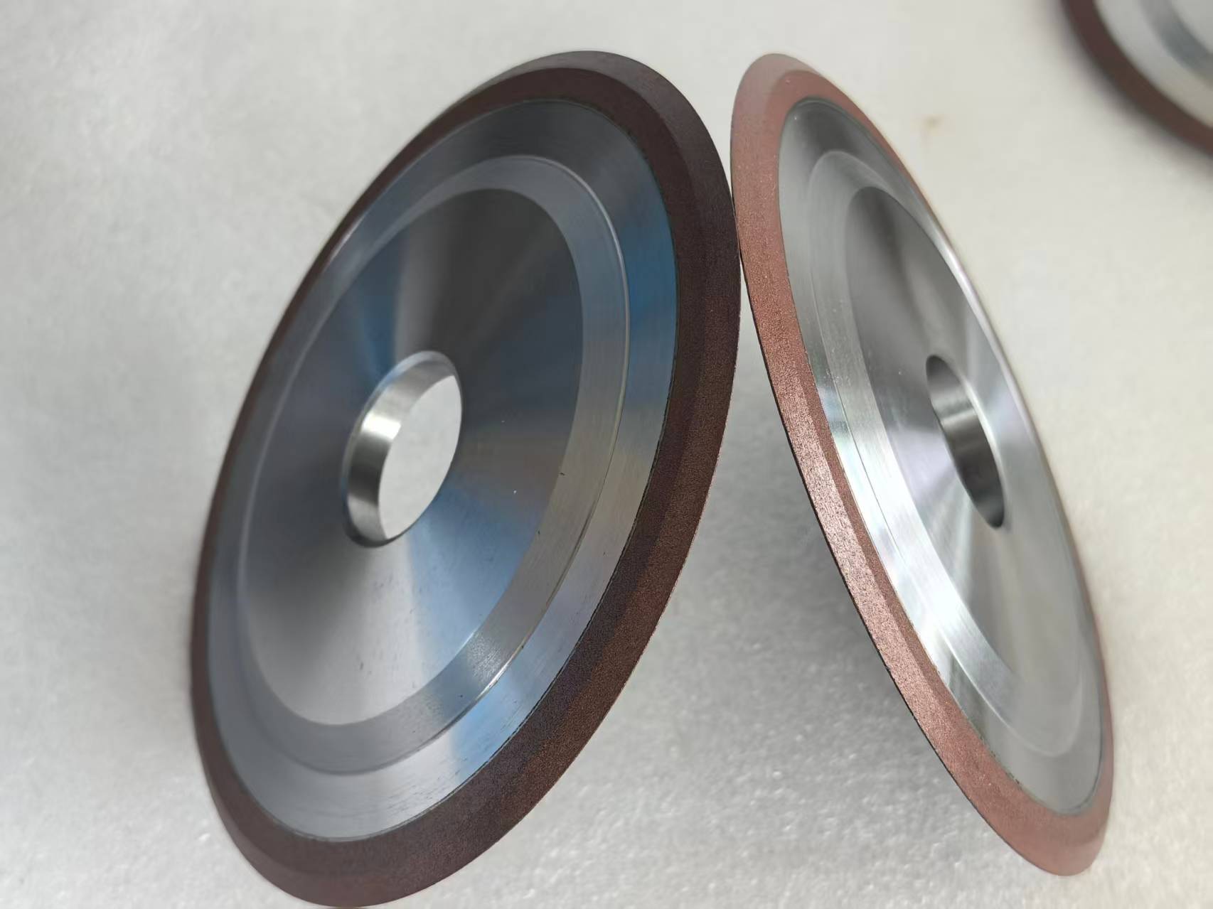 Resin Diamond Grinding Wheel 14V1 150*8*32*3*6mm 60 Degree V Shape Long Life For Carbide Tools