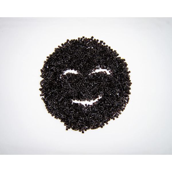 Переработанные гранулы ПЭТ для упаковочных материалов IV 0,77