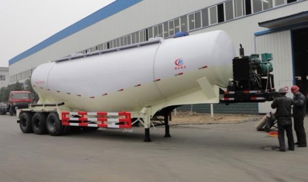 Customized Semi Bulk Cement Truck With 40 CBM Loading Capacity Red