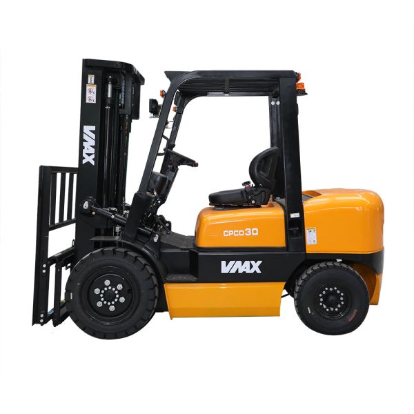 VMAX 3 Ton Diesel Powered Forklift With Automatic Transmission CPCD30