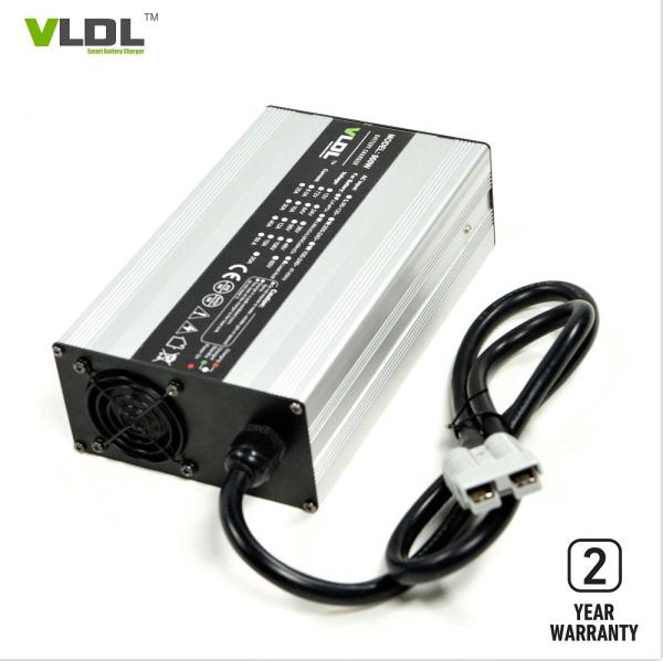 ROHS Waterproof  Battery Charger 24V 15A For Lithium Battery Silver Or Black Color