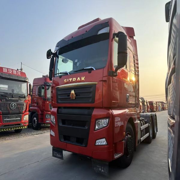430hp Used Tractor Trailer Sinotruk Howo C7H 10 Wheels
