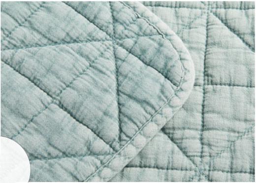 Three Colors Embroidered Full Size Quilt 3pcs Comfortable Cotton Quilt Sets