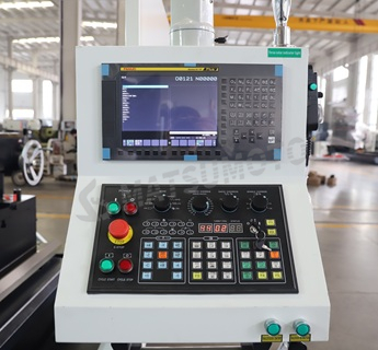 Horizontal Flat Bed CNC Lathe Machine CK61125 1500mm Heavy Duty Lathe Machine