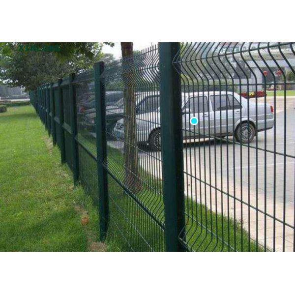 Galvanized Metal Wire Mesh Triangle Bending Fence 0.63 M For Securty