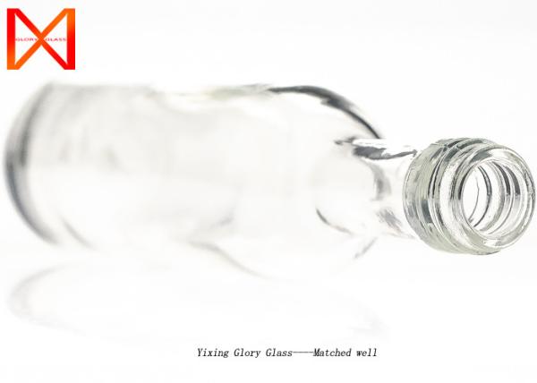 Elegant Design Empty Glass Jars , Glass Alcohol Bottles Tight Sealing Stopper