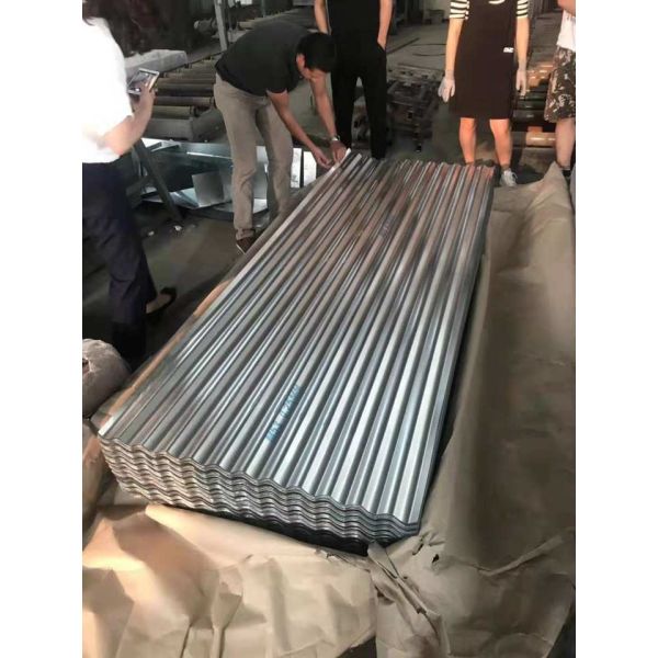 Hot Demand Regular Spangle Galvanized Iron Roof Sheet with Customized Width and Sizes 600-1250mm