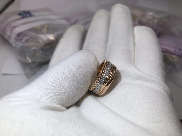 diamonds ring  18kt gold   with yellow gold or white gold