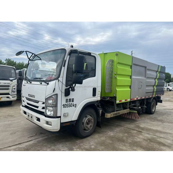 6200623 0209 * 2150210 * 2640265 0 Diesel Isuzu 8000 litros Vacuo de la calle Limpiador de carreteras Camión de limpieza con tanque de agua