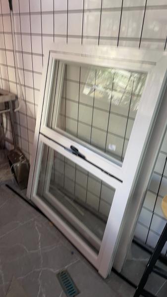 Hydrophilic Nanocrystalline Self-Cleaning Folding Windows - UV-Activated Photocatalytic Coating