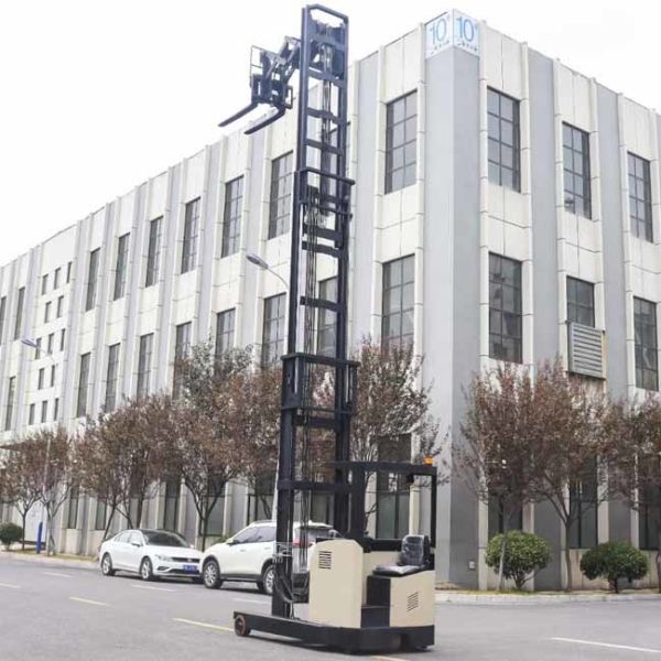 Seating Type CQD16JS 1.6T Electric Scissors Reach Forklift Triplex Mast