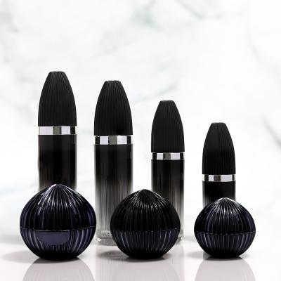 Bouteille de lotion cosmétique PET 30ml 50ml 100ml 120ml Bouteilles cosmétiques personnalisées pour emballage de sérum de soins de la peau