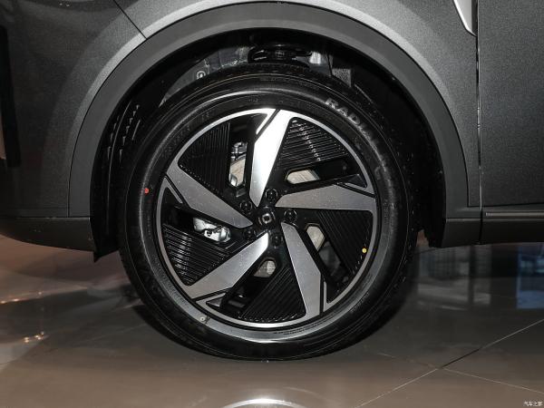 Veículos híbridos-elétricos automáticos Changan Qiyuan Q05 com sistema de travagem hidráulico
