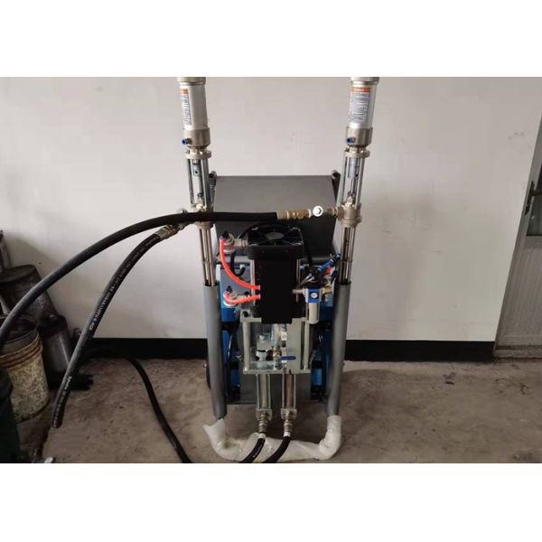 Машина RongXing впрыски пены полиуретана PU холодильных установок 380V 50HZ