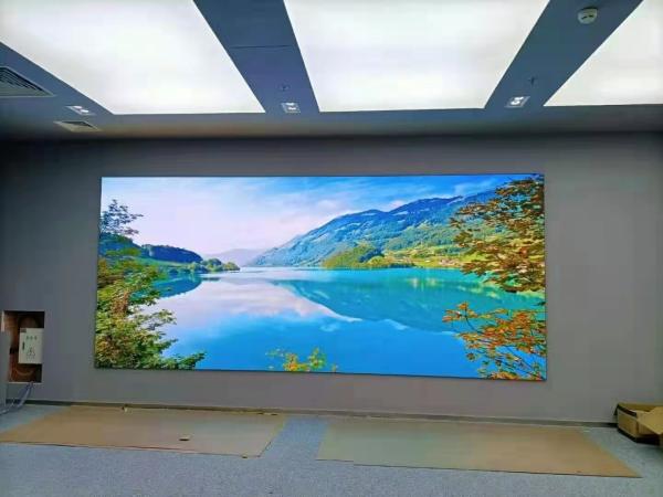 Centro de conferências 	O diodo emissor de luz fixado interno indica a exposição de diodo emissor de luz espaçando pequena de Digitas da cor P1.86 completa