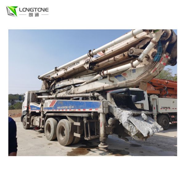 Used/Old Construction Equipment 53M Concrete Pump