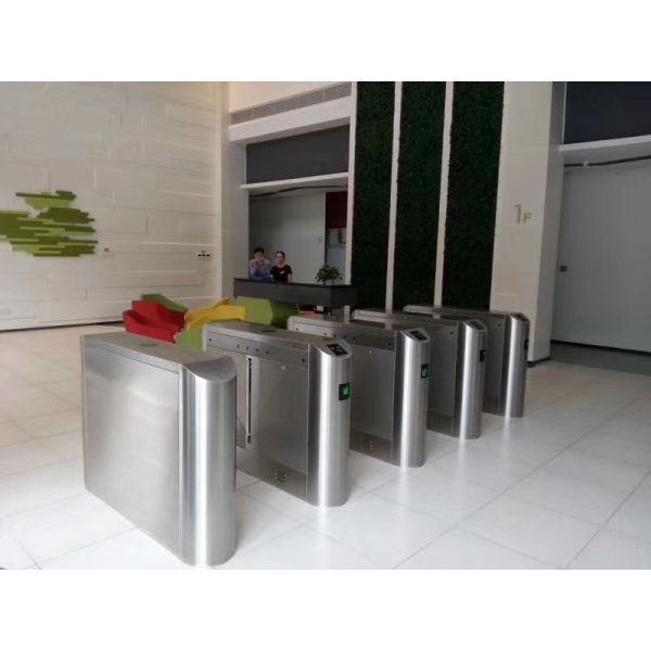 Torniquete biométrico da barreira da aleta do controle de acesso SUS304
