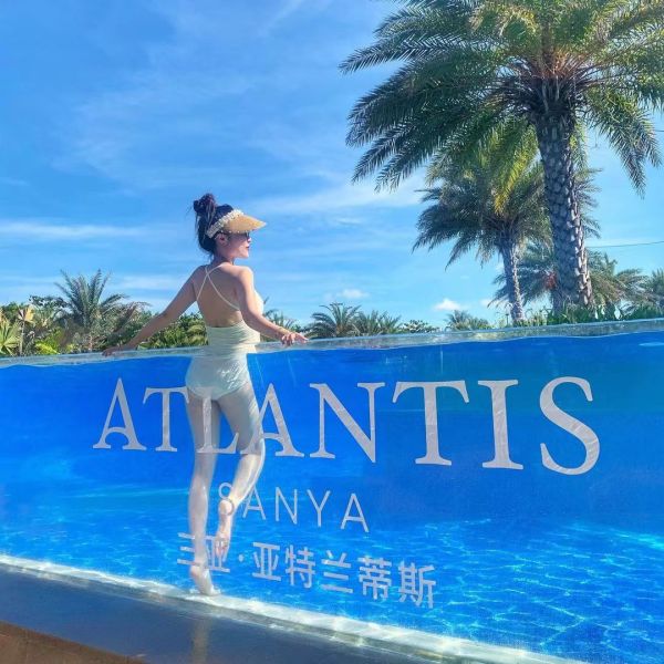 Ультрафиолетовая защита отливки толстых акриловых панелей для семейного бассейна Вилла бассейн