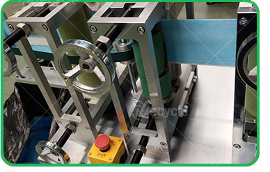 2022 Year 220v Max Speed 120pcs/min N95 Mask Making Machine for Respirator Production