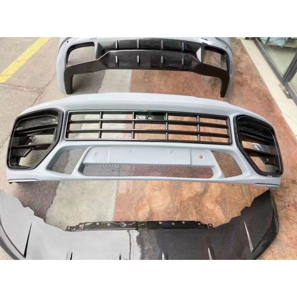 Kit de carrocería de fibra de carbono de Cayenne para Porsche Cayenne MTR Kit de carrocería de fibra de carbono seca Parachoques delanteros y traseros
