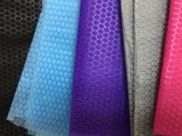 Colorful Bubble Pattern PP Non Woven Fabric 100% Polypropylene For Face Mask Nontoxtic