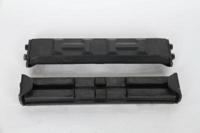 Black Clip - On Excavator Rubber Pads 127 ×700×68 Mm Protect Crawler