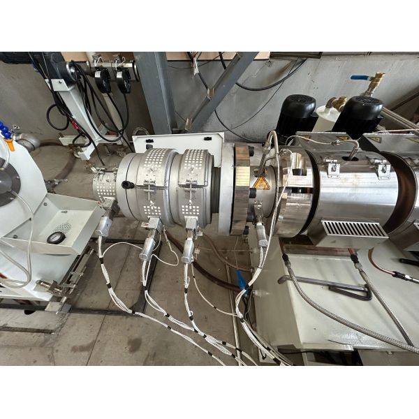 65/132 Conical Twin Screw Barrel Plastic Pipe Production Line For Extrusion Products High Output Capacity
