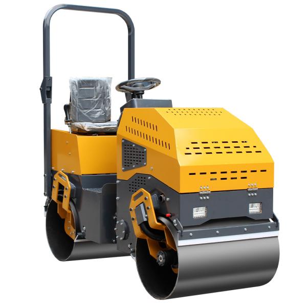 Fuel Tank Capacity of 5.5L 1000kg Rubber Wheel Road Roller for Construction Works