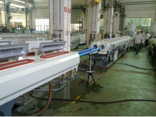 Fully Automatic PP PE Twin Pipe Making Machine / PVC Pipe Extrusion Line