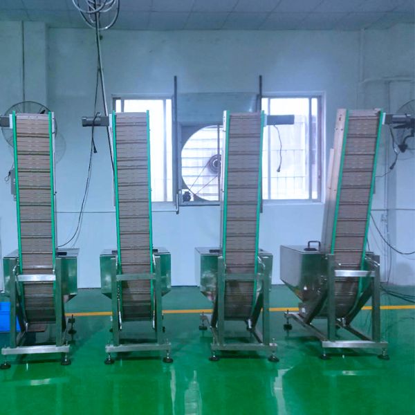 Oil Filling Automatic Elevating Capping Machine with 25-150 Caps/Minute Sorting Speed