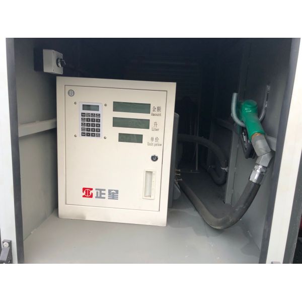 ISUZU 5cbm 4*2 Fuel Delivery Tanker Oil Petrol Diesel Transport And Refueling Truck 5000L