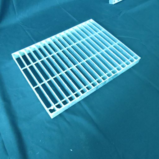 Hot Dip Galvanized Carbon Steel Grate Stair Treads Silver Color