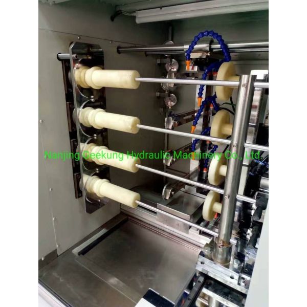 CNC Gasket Cutting Machine for Rubber/Silicone/Nylon