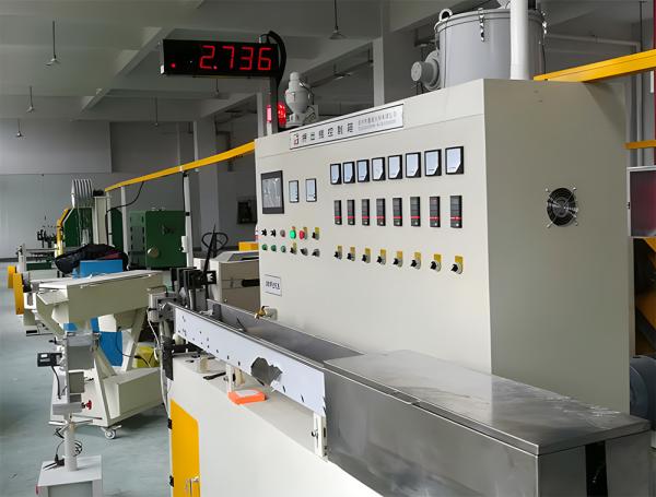 L'utilisation de câbles d'extrusion est adaptée à l'isolation des câbles d'alimentation avec différents matériaux