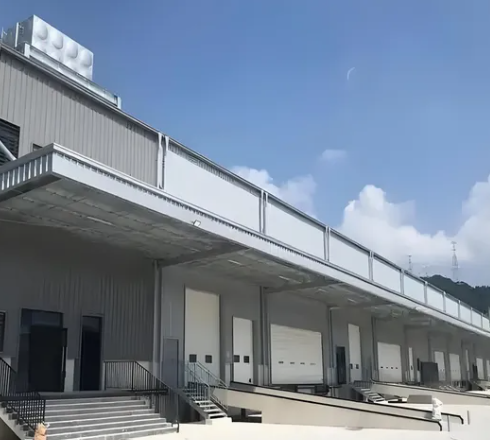 Prefabricated Steel Structure Indoor Basketball Gym with Hot-Dip Galvanized Quick Erection and Seismic Resistant Design