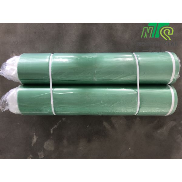 ламинат 33kg/M3 2mm положил Underlayment в основу уменьшения шума удара пола 200sqft/Roll