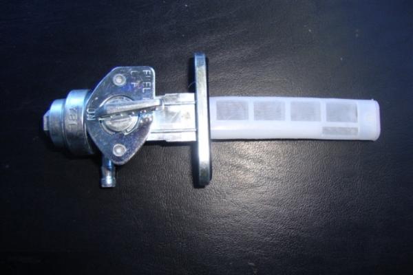 For Suzuki Ax100  Motorcycle Fuel Petcock  Gas Petrol Tank Zinc