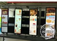 Pared video estirada supermercado de la exhibición de la conexión 23.2inch LCD del DP, jugador de la barra del alto brillo de Android