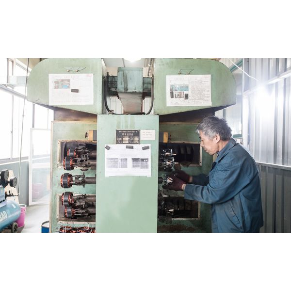 24V 13T CW New Holland сдвиговый рулевой погрузчик стартерный мотор N844 228000-8630 2280008630 стартерный мотор