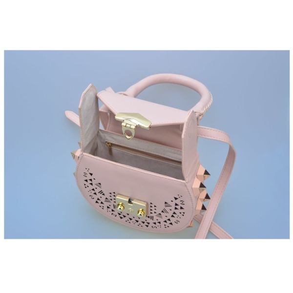 2016 Korean version of the new shoulder bag female fashion rivets hollow pattern portable diagonal package