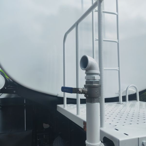 Sinotruk HOWO Camion-citerne arroseur, citerne, arroseuse, wagon d'arrosage