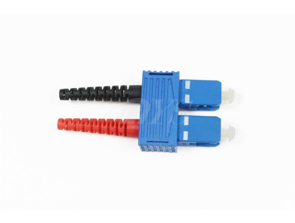Sm Duplex Blue Optical Fiber Connectors SC Structure 0.2dB High Reliability
