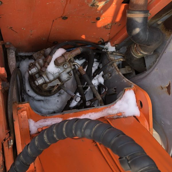 Excavatrice utilisée Hitachi ZX135 Japon ZX130 ZX120 en bon état Poids de fonctionnement 13,5 Tonnes