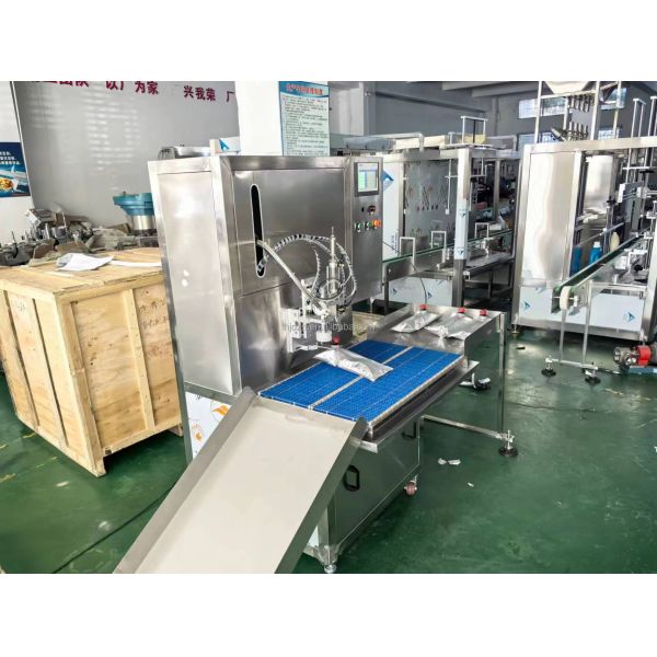 Siemens PLC Controlled Juice Wine Bottle Filling Machine for Multifunctional Packaging