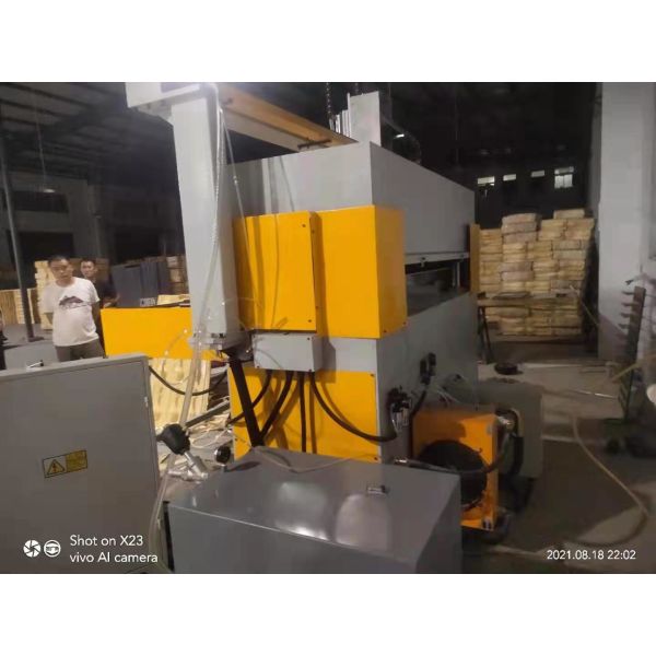 Plastic Bowl Hydraulic Die Cutting Machine With Mechanical Arm Magic Hand