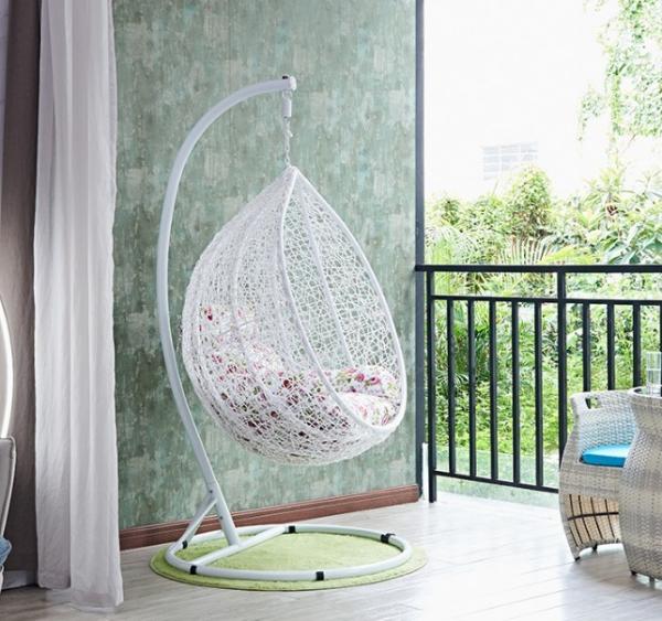 Outdoor Patio PE Rattan Swing Chair With Metal Frame Cheap Egg shaped Hanging Chair