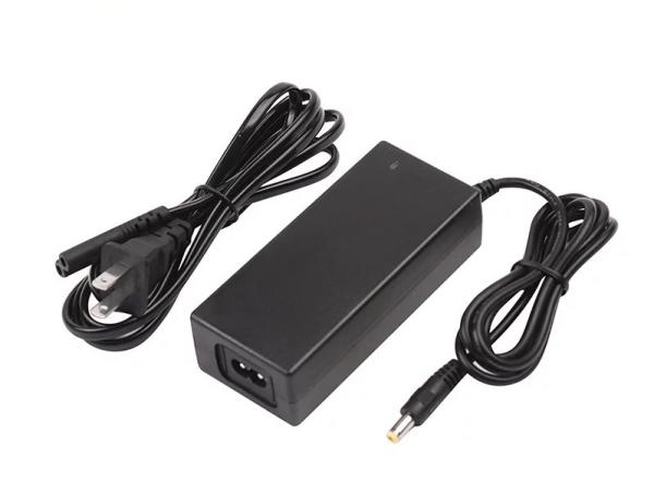 121 * 54 * 30mm Desktop Power Supply Adapter , Black / White 65w Ac Adapter