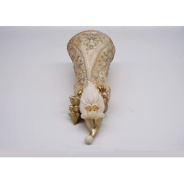 Hand Made Polyresin Crafts Standing Father Christmas Figure Decoration Crafts